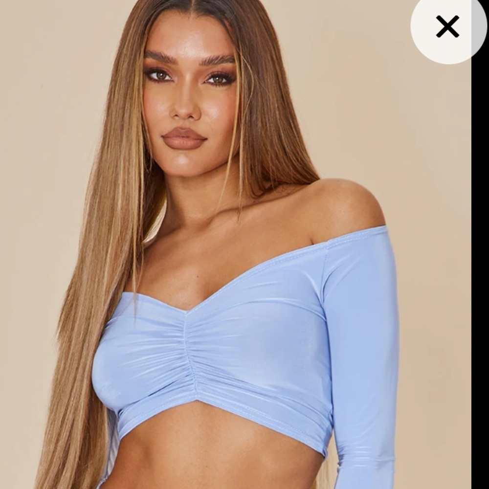 NWT Pretty Little Thing Powder Blue Slinky Ruched Front Long Sleeved Crop Top